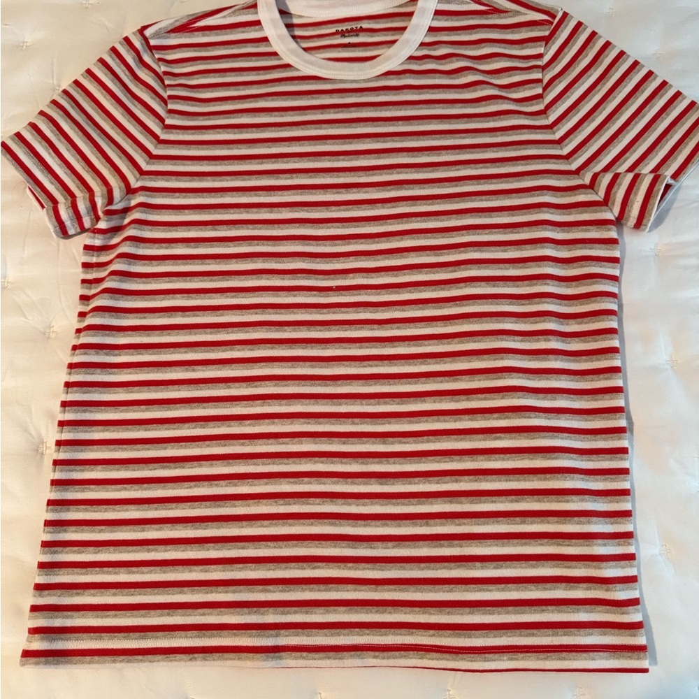 The Dakota Perfect Crew Neck Tee Size S - Picture 6 of 9